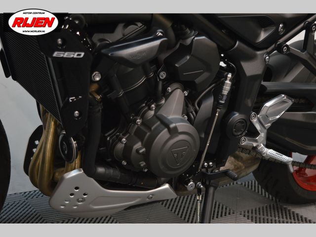 triumph - trident-660-triple-tribute-edition