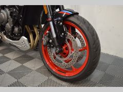 Triumph Trident 660 Triple Tribute Edition 2025 occasion – foto 9 van 17