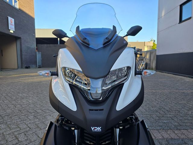 yamaha - tricity-300
