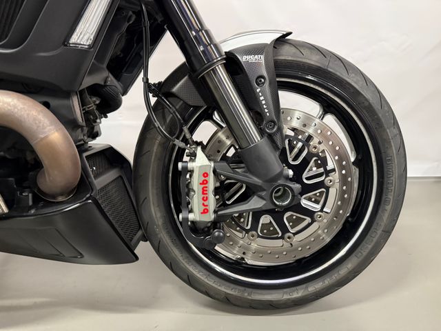 ducati - diavel-carbon