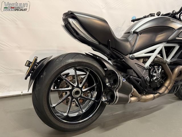 ducati - diavel-carbon