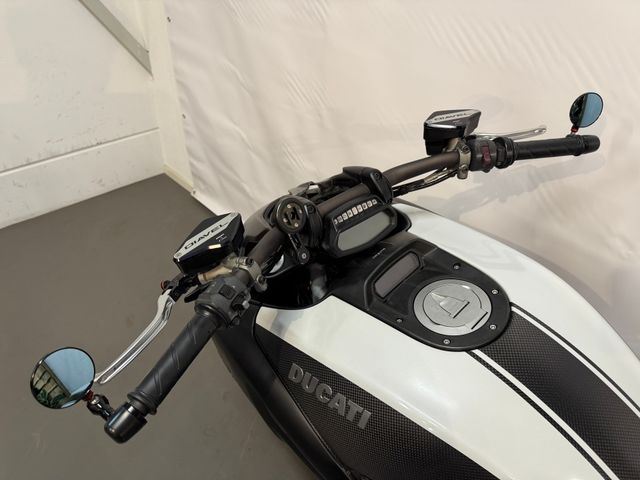 ducati - diavel-carbon