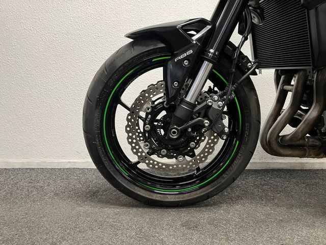 kawasaki - z900