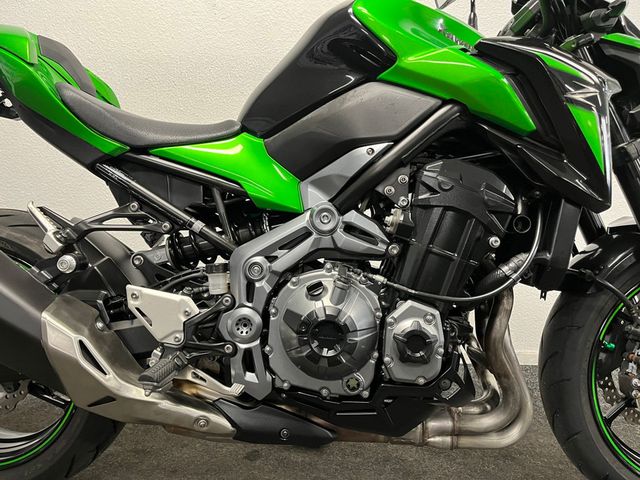 kawasaki - z900