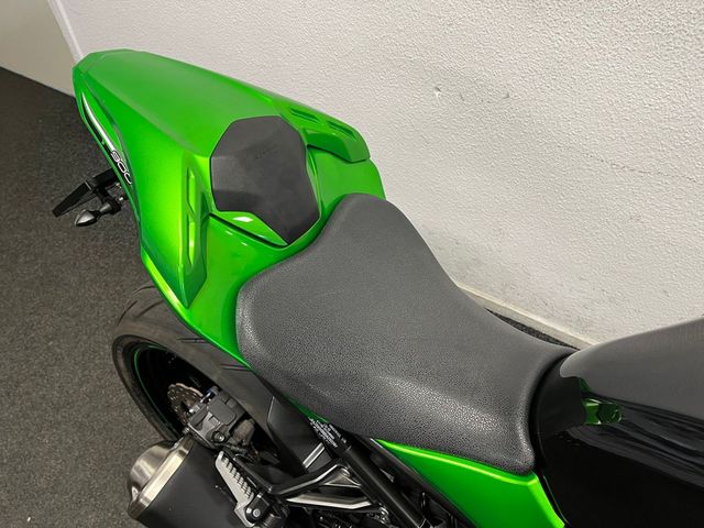 kawasaki - z900