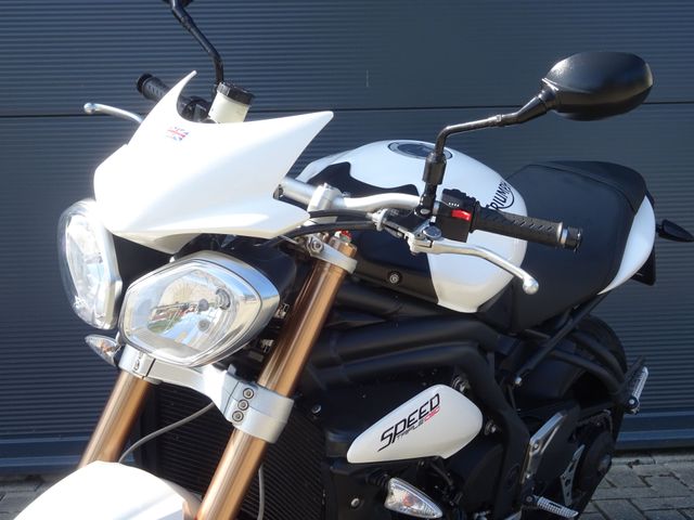 triumph - speed-triple-1050