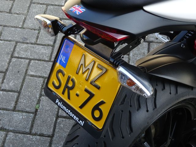 triumph - speed-triple-1050
