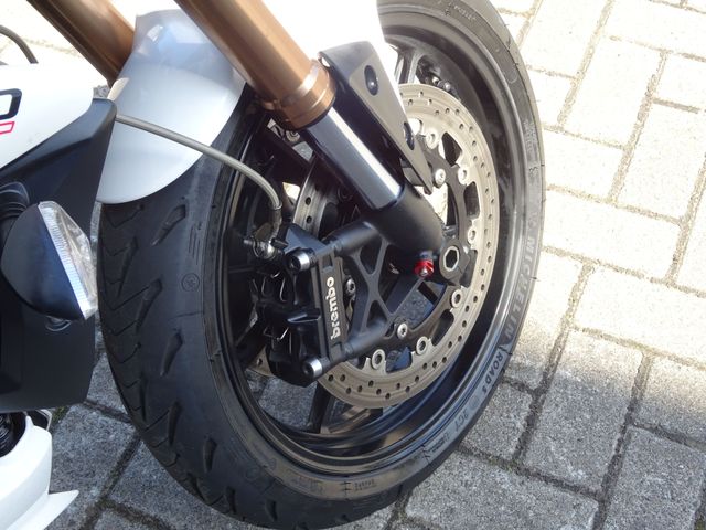 triumph - speed-triple-1050
