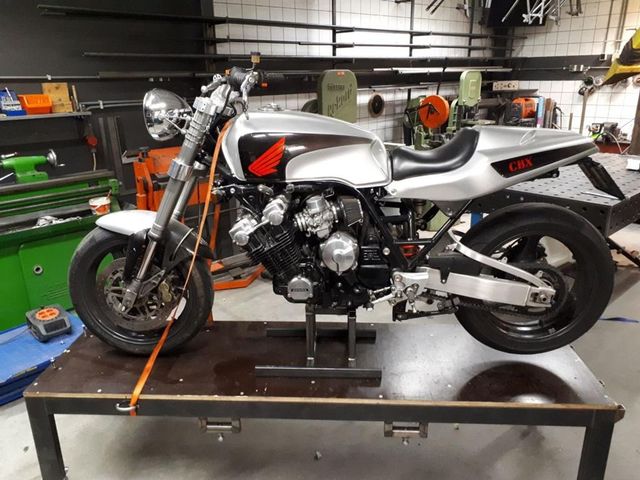 honda - cbx-1000