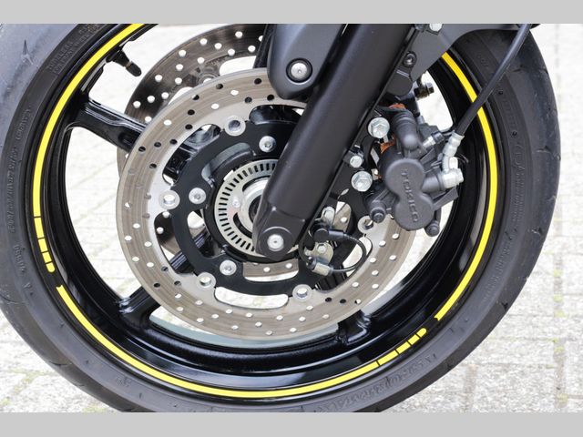 suzuki - gladius-abs