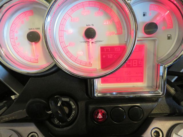 moto-guzzi - breva-1200