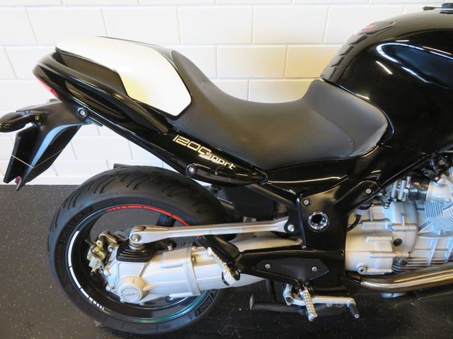 moto-guzzi - breva-1200