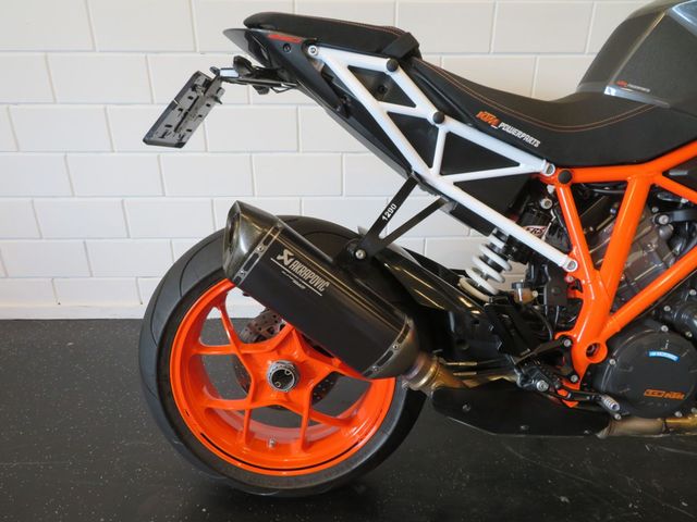 ktm - 1290-super-duke-r