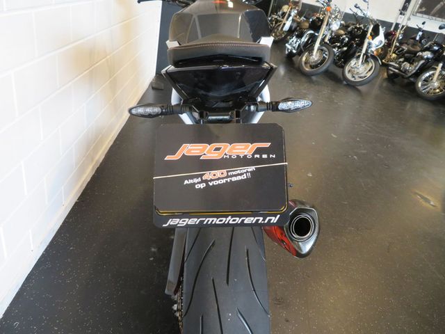 ktm - 1290-super-duke-r