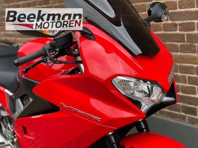 honda - vfr-800