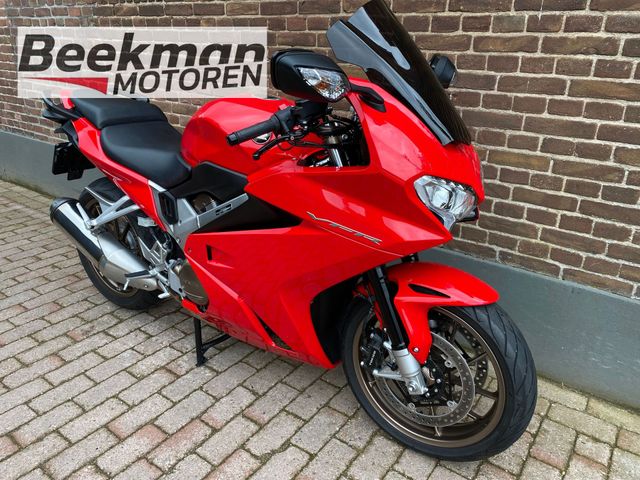 honda - vfr-800