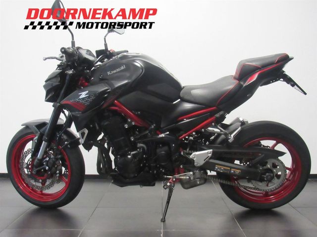 kawasaki - z900