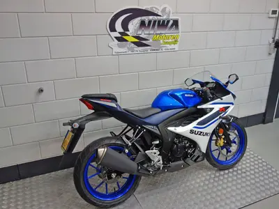 SUZUKI GSX-R 125 ABS – foto 2