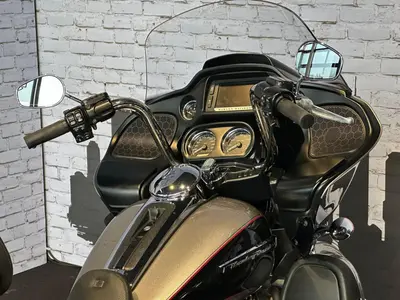 HARLEY-DAVIDSON ROAD GLIDE ULTRA FLTRU – foto 4