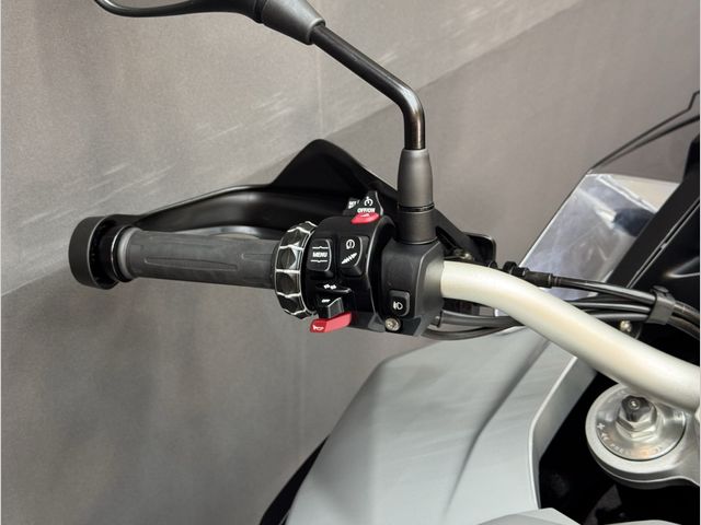 bmw - f-900-gs-adventure