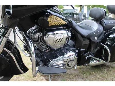 INDIAN MOTORCYCLE CHIEFTAIN – foto 4