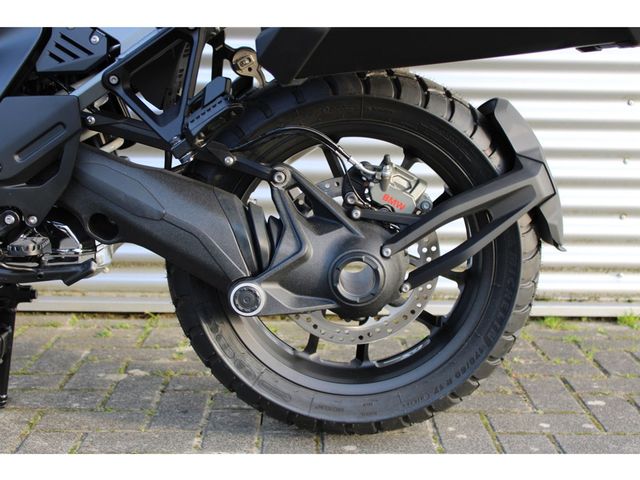 bmw - r-1300-gs-adventure