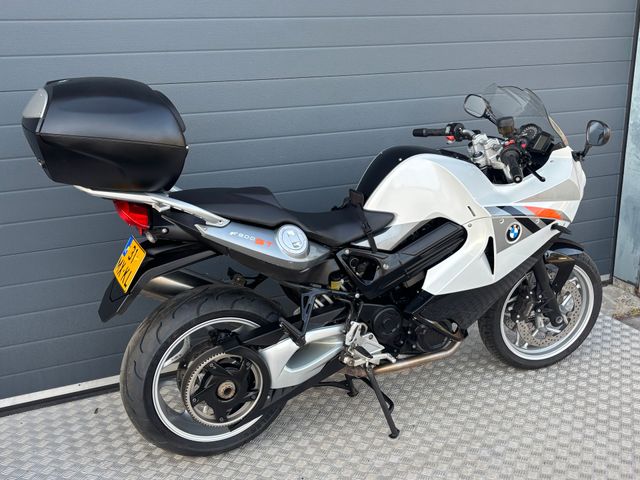 bmw - f-800-st