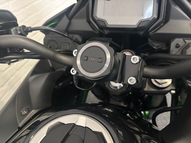 kawasaki - versys-650-abs