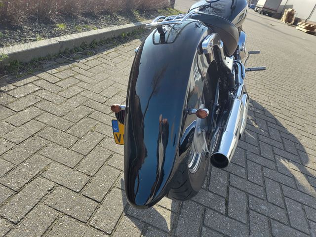 yamaha - xvs-650-dragstar