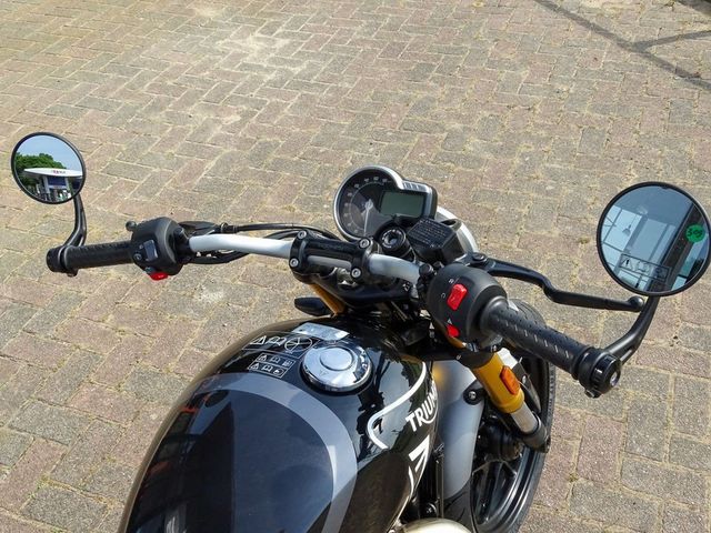 triumph - speed-400