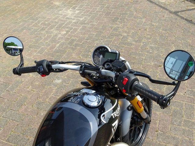 triumph - speed-400