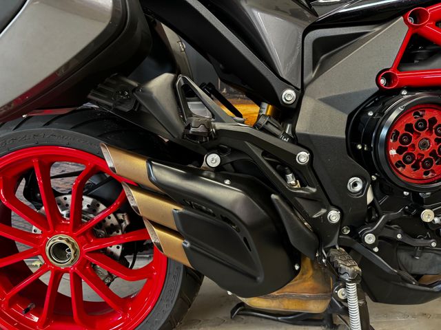 mv-agusta - turismo-veloce--800-lusso-scs