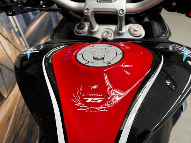 mv-agusta - turismo-veloce--800-lusso-scs