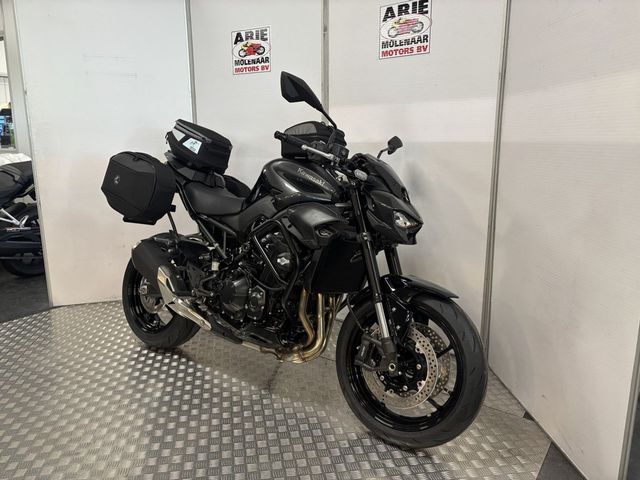 kawasaki - z900
