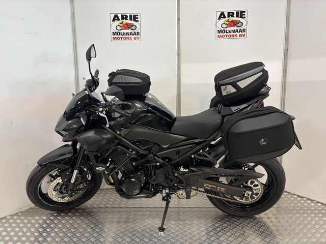 kawasaki - z900