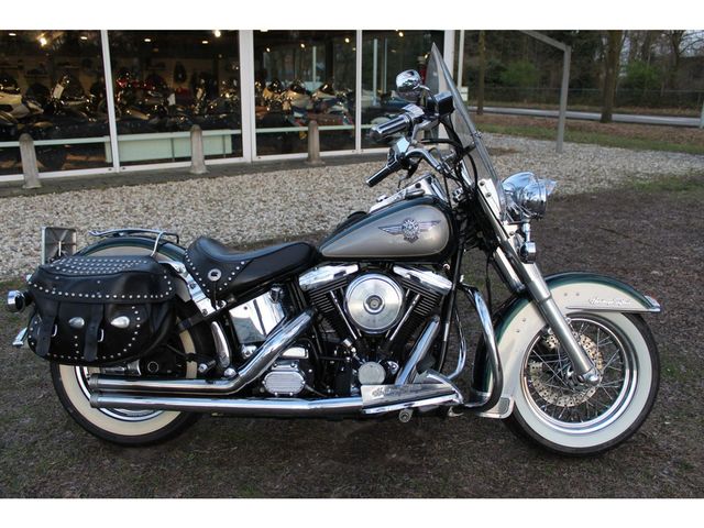harley-davidson - heritage-softail-classic-flstc