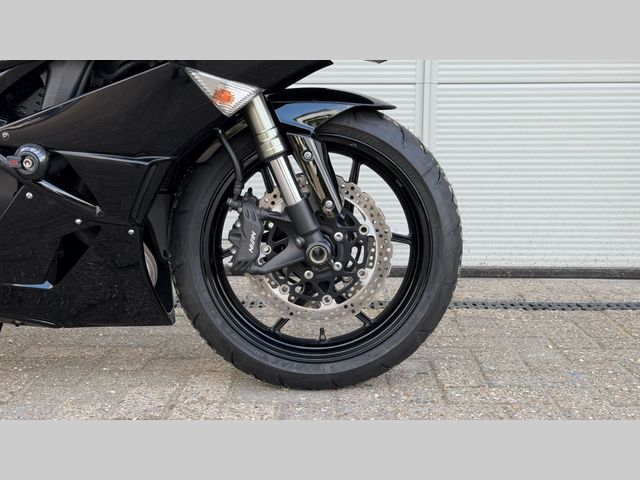 kawasaki - zx-6r