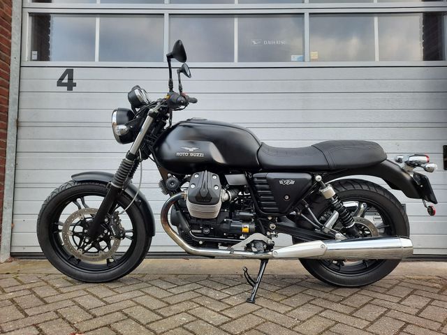 moto-guzzi - v-7