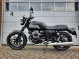MOTO GUZZI V 7