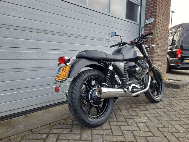 moto-guzzi - v-7