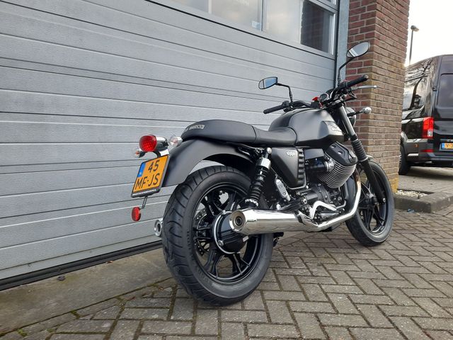 moto-guzzi - v-7