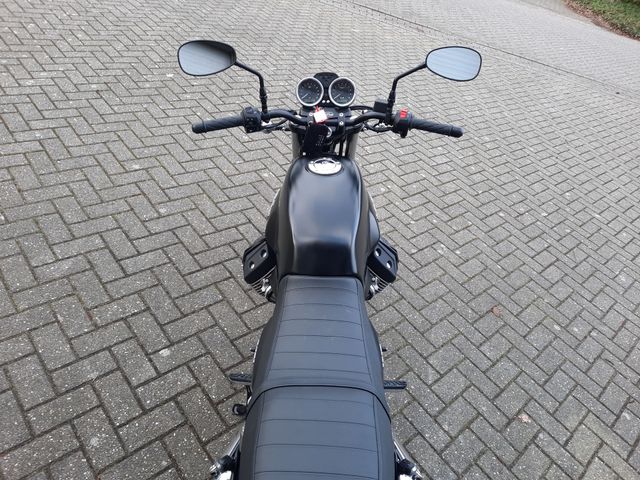 moto-guzzi - v-7