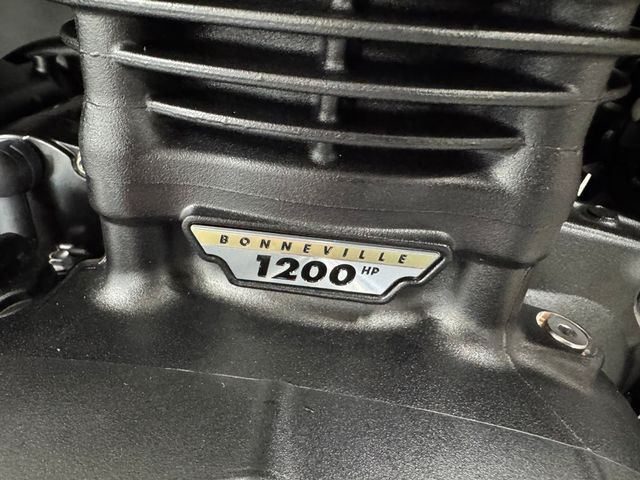 triumph - speed-twin-1200-rs