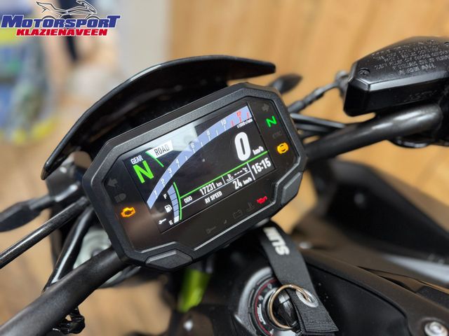 kawasaki - z900