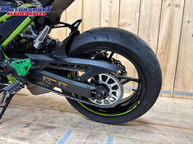 kawasaki - z900