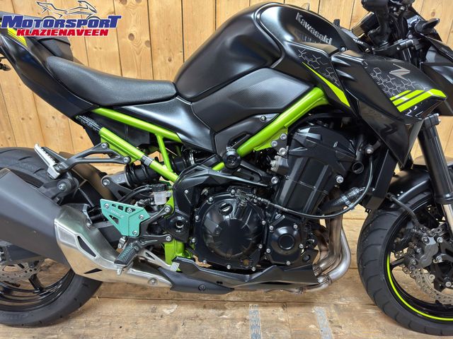 kawasaki - z900