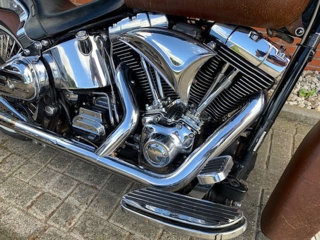 harley-davidson - heritage-softail-classic-flstc