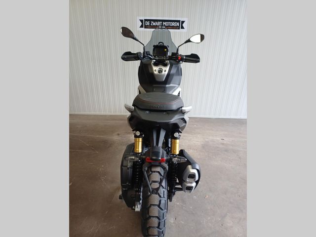 aprilia - sr-gt-400