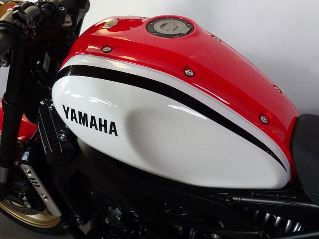 yamaha - xsr-900-abs