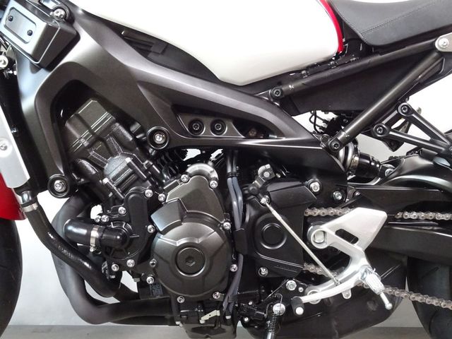 yamaha - xsr-900-abs